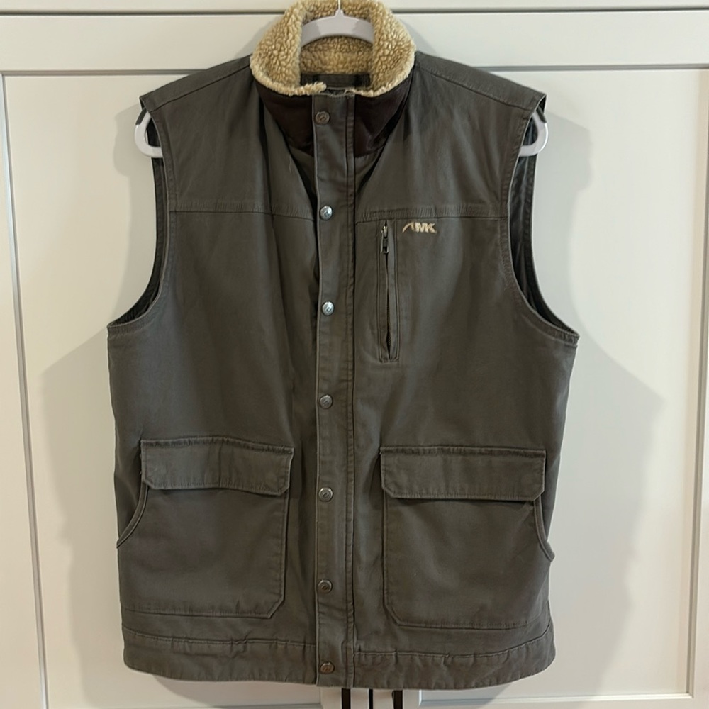Mens Mountain Khakis Ranch Shearling Sherpa Lined Canvas Vest. Size Medium.